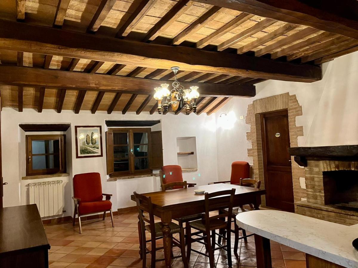 Agriturismo Le Querciole In Val D'Orcia Баньо-Виньони Экстерьер фото